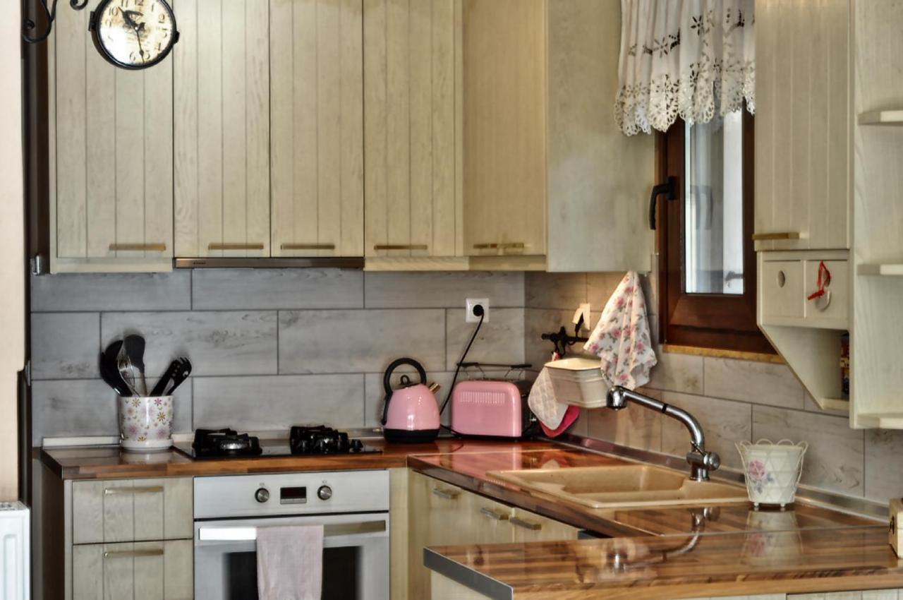 Chalet Coquelicot كالافريتا المظهر الخارجي الصورة