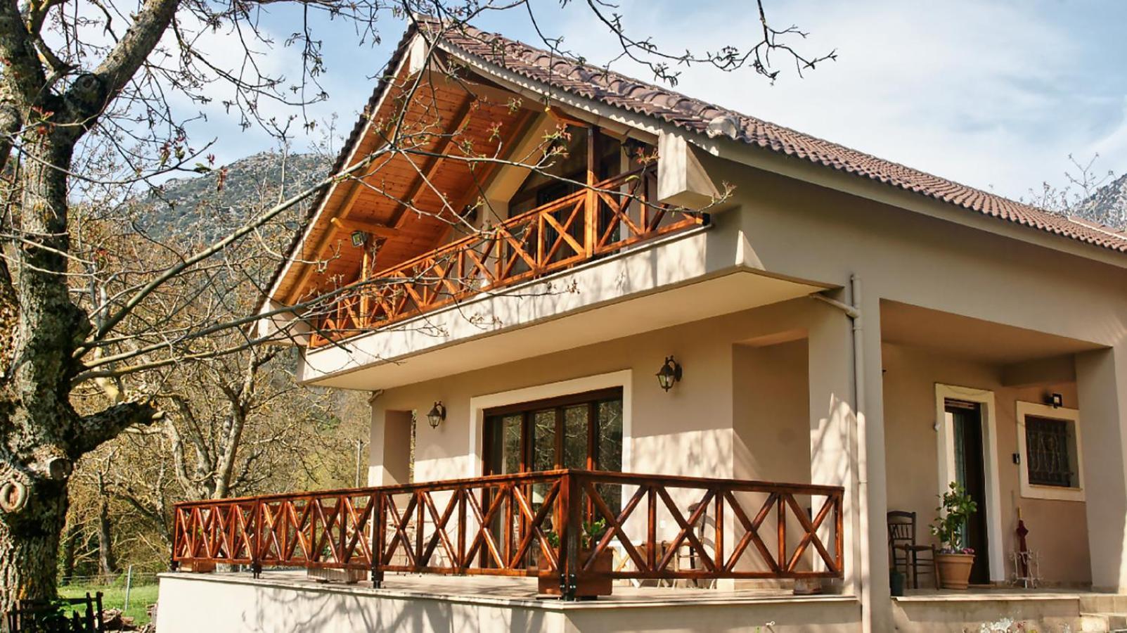 Chalet Coquelicot كالافريتا المظهر الخارجي الصورة